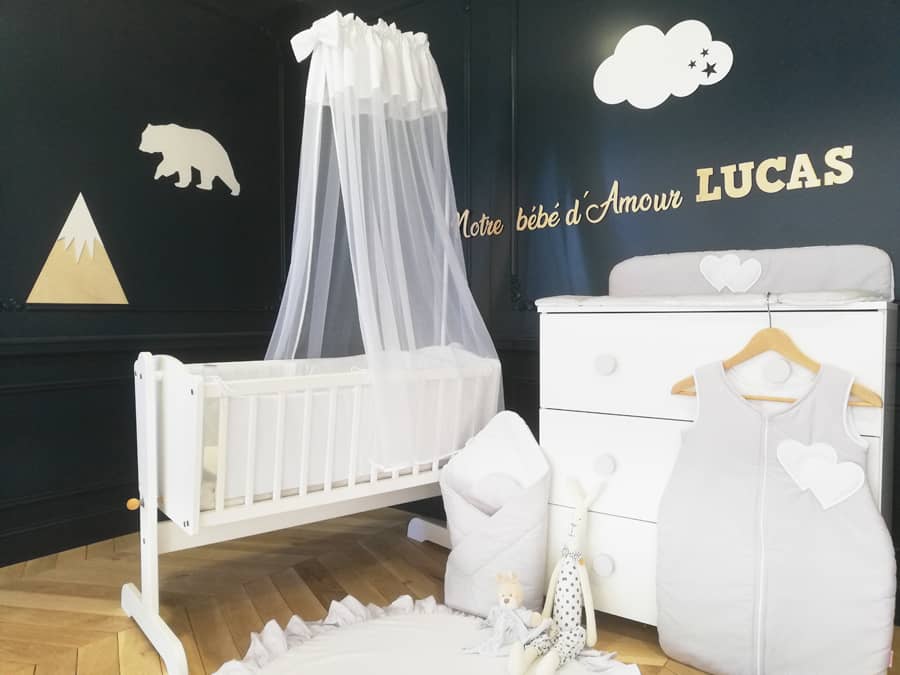 Quelle ambiance pour la décoration d'une chambre de bébé fille ?, Autour  de bébé