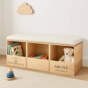 banc enfant avec caisses de vin