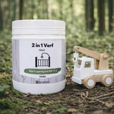 Witte verfpot voor houten speelgoed