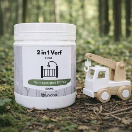 Witte verfpot voor houten speelgoed